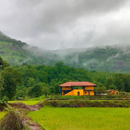 King'S Landing Karjat Exterior foto